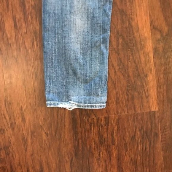 Lucky Brand Slim Fit Blue Distressed Jeans Size: 28X32 - Picture 11 of 12